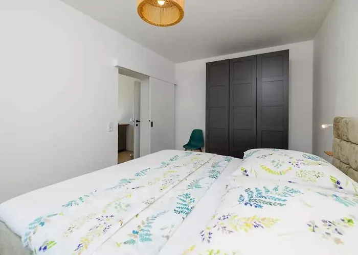 Apartment Near In 54774 Crikvenica